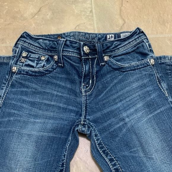 2 pairs Miss Me Jeans Boot Cut Girls Size 14 light wash denim rhinestones - Picture 6 of 12